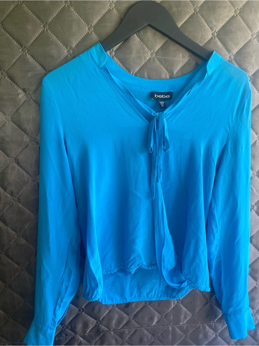 bebe 100% Silk Tie Neck Wrap Blouse Royal Blue Vintage Y2K Long Sleeve Top XS